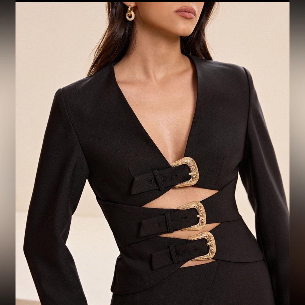 NWT! Metal buckle skirt set - Picture 5 of 5